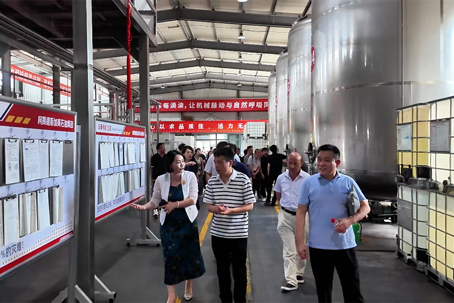 第六届理事会第三次扩大会议在柯赛德斯加美石油集团召开，代表走进实验室与车间共话高质量发展